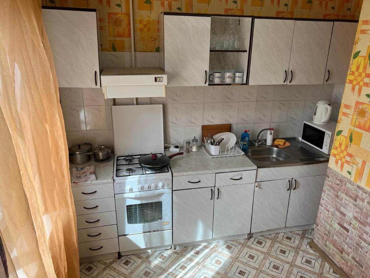 Apartment On Bukovinska Ривне Екстериор снимка