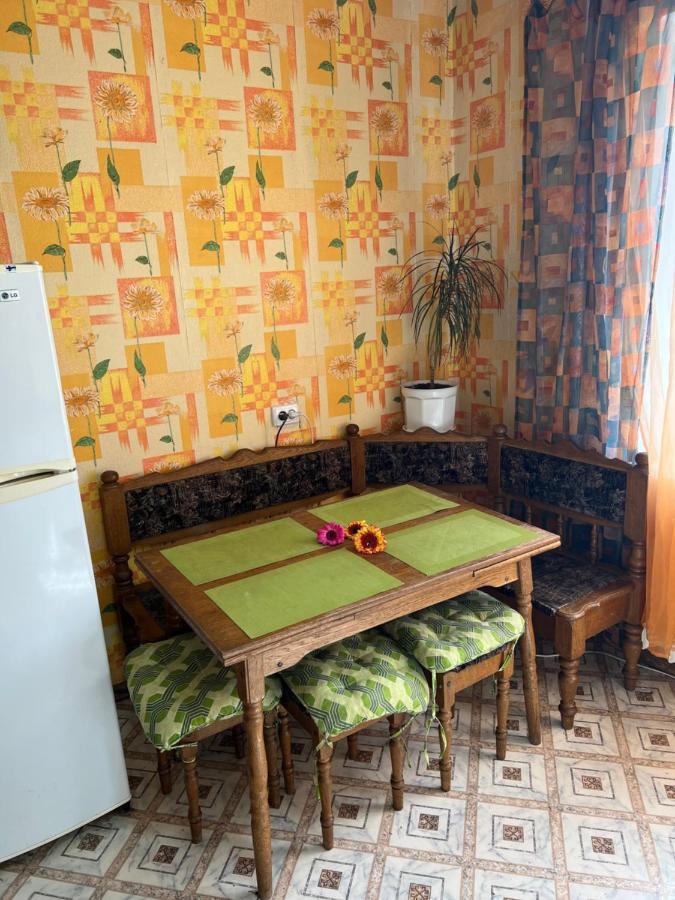 Apartment On Bukovinska Ривне Екстериор снимка